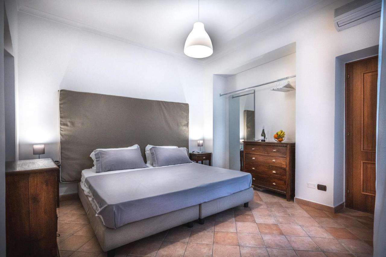 Apartment Giuliani Sorrento Bagian luar foto
